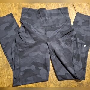 Women's Black Camouflage Lululemon Leggings Size 4.